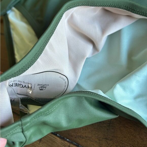 CUPSHE Army Green Bikini High Waisted Wrapped Front Knotted Bottom Size 3X NEW - Picture 3 of 16